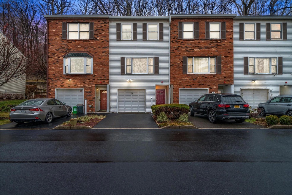 78 Foltim Way unit 18, Congers, NY 10920 - photo 1