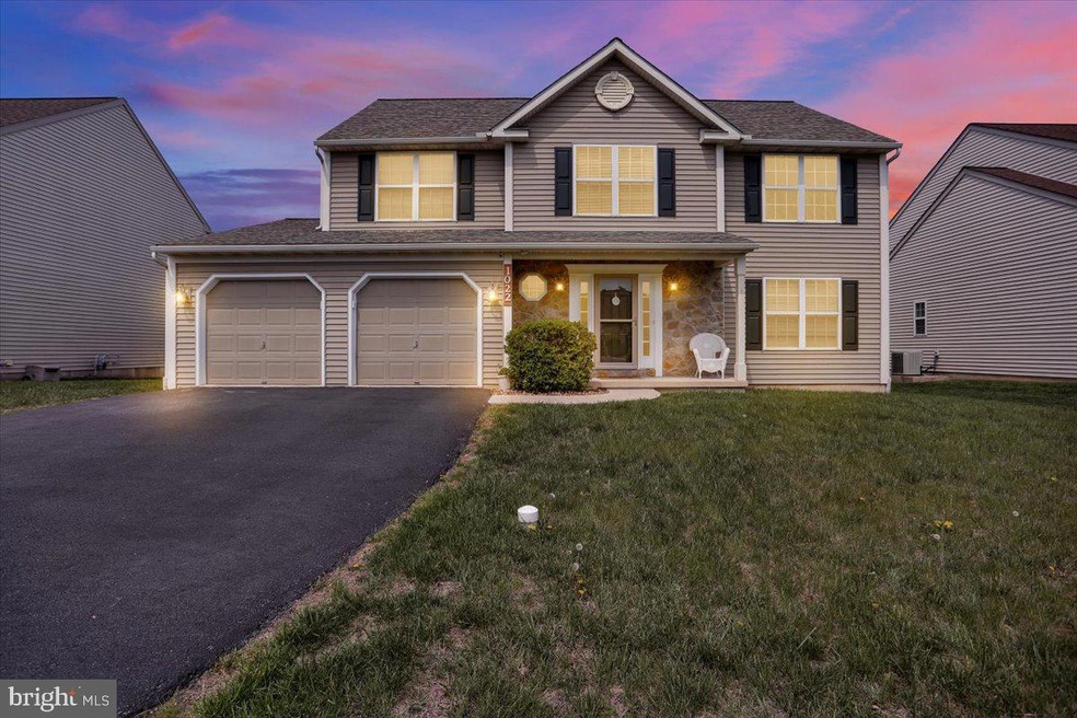 1022 Rosebud St, Reading, PA 19605 - photo 1