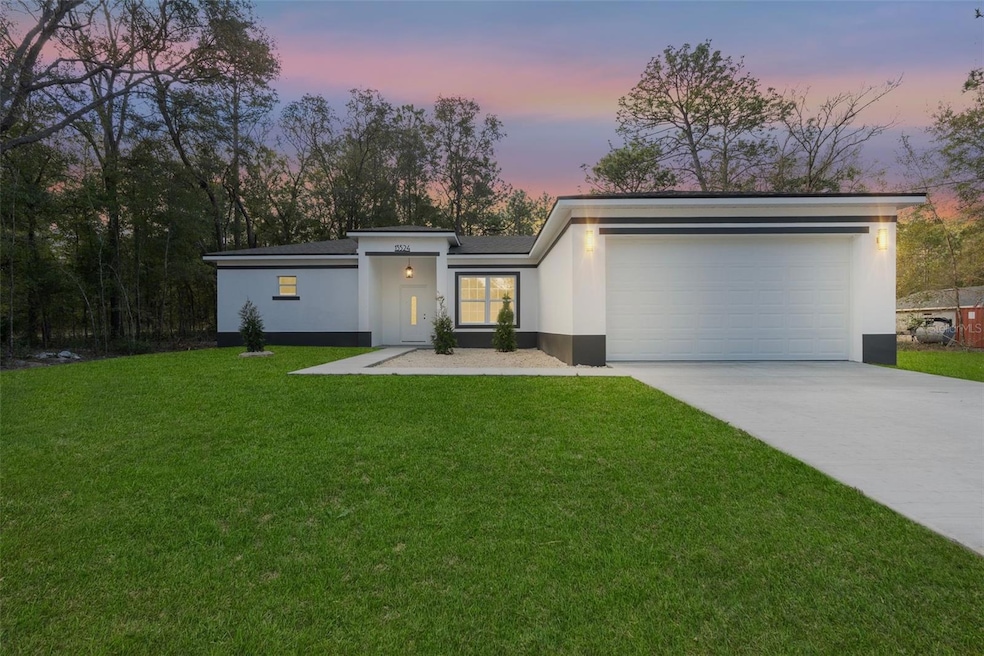 Grass is colorized. All photos are from model home.