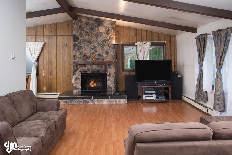 2521 Chandalar Dr Anchorage AK-large-003