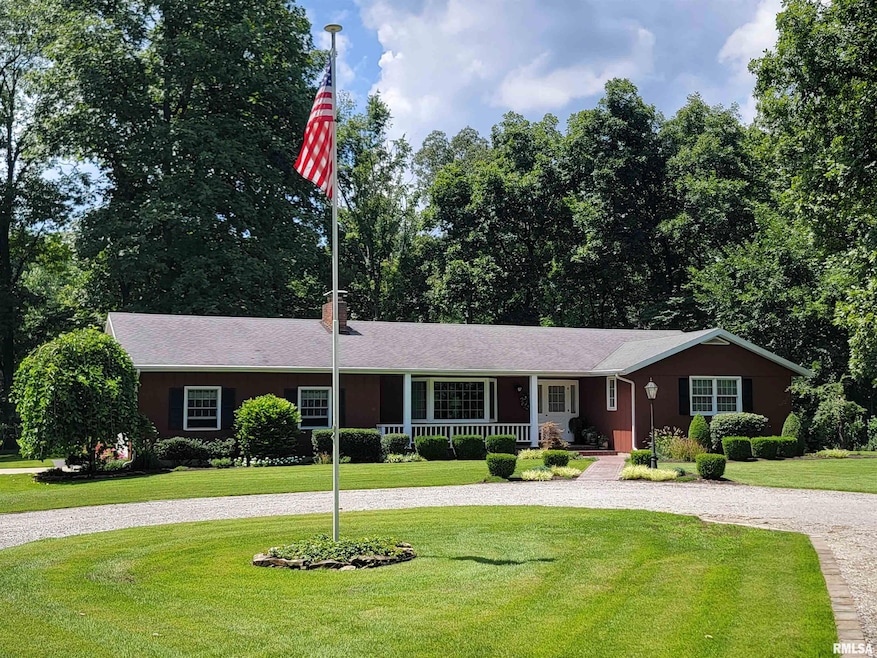 2753 N Stanford Rd, Flora, IL 62839 - photo 1