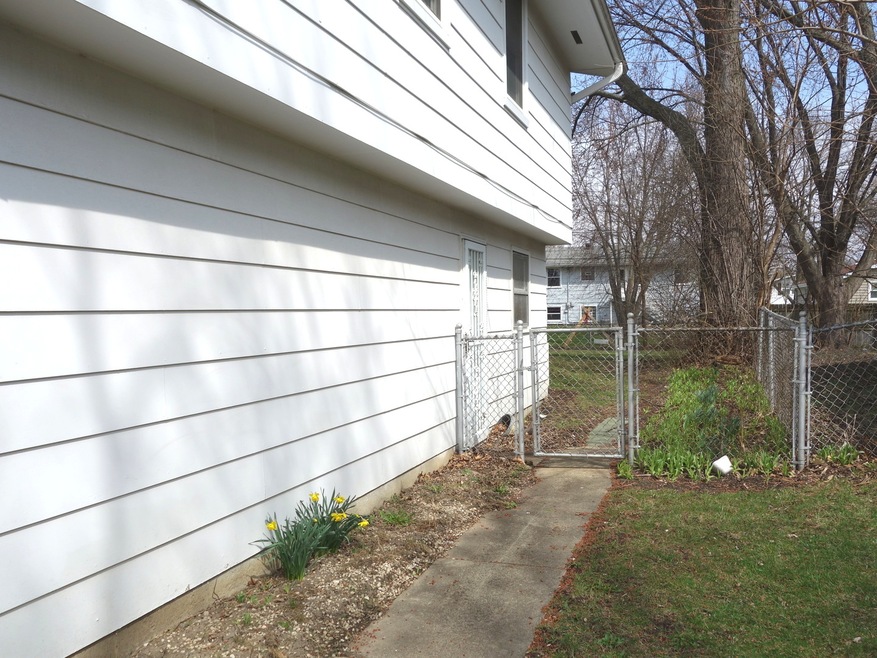 2212 Birch Ln, Rolling Meadows, IL 60008 - photo 1