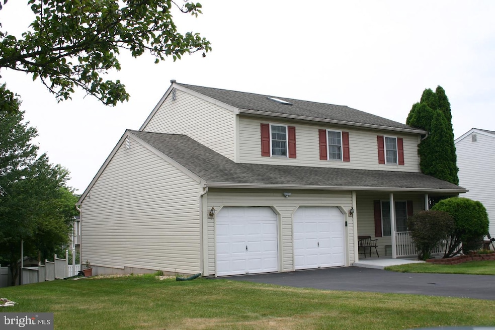 4540 Hillside Rd, Reading, PA 19606 - photo 1