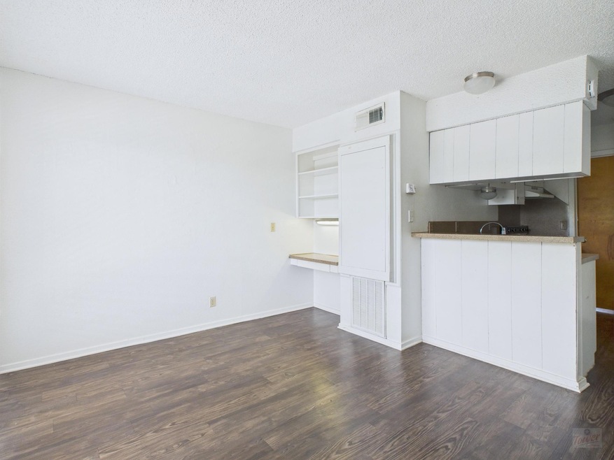 2808 Whitis Ave unit C303, Austin, TX 78705 - photo 1
