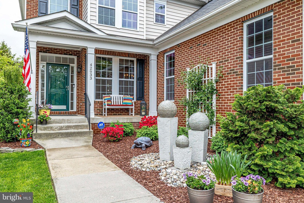 42933 Thornblade Cir, Ashburn, VA 20148 - photo 1