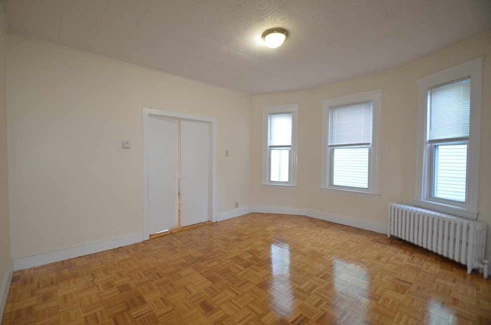 51 Thornton St unit 1, Revere, MA 02151 - photo 1