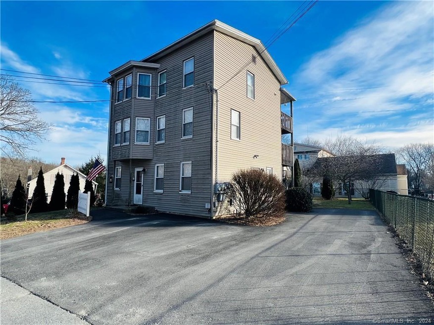 36 Pleasant St unit 40, Plainfield, CT 06374 - photo 1