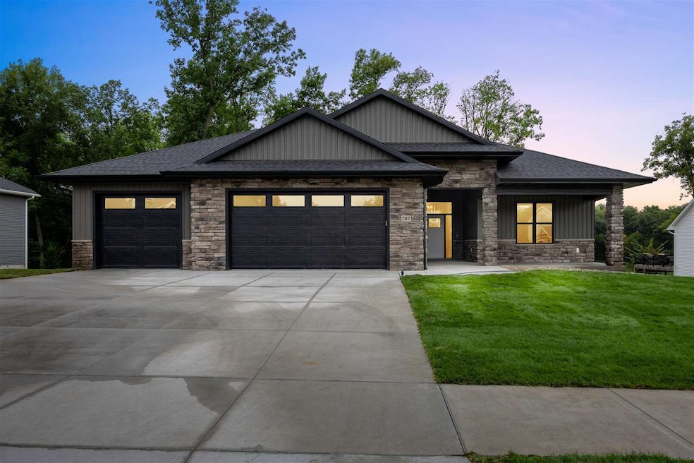 Sold $1,015,000 • Co-Listing Agent