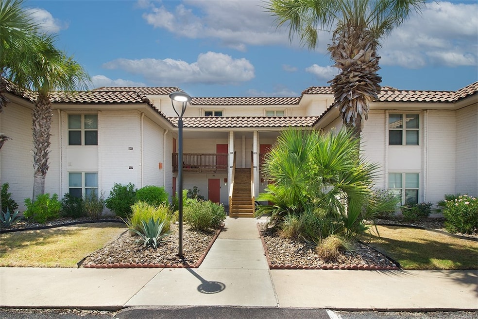 1421 S 11th St unit 216, Port Aransas, TX 78373 - photo 1