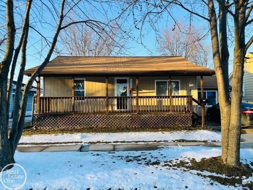 1715 Gillett St, Port Huron, MI 48060 - photo 1