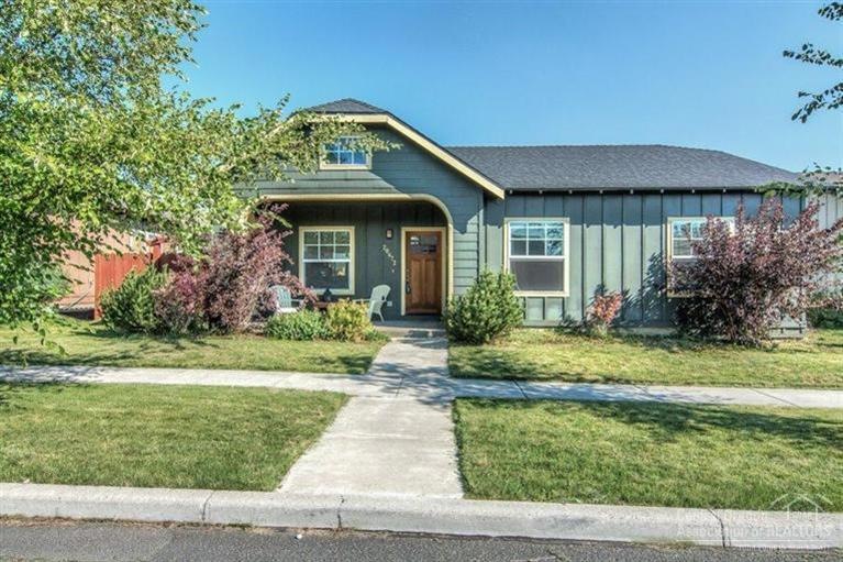 20672 Songbird Ln, Bend, OR 97702 - photo 1