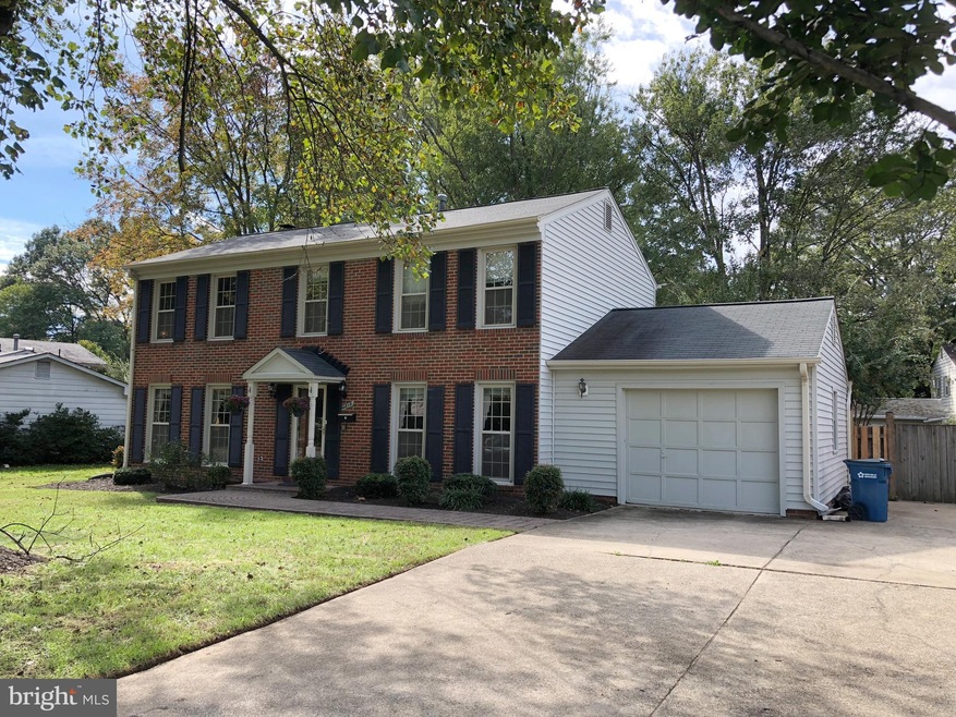 4818 Wakefield Chapel Rd, Annandale, VA 22003 - photo 1