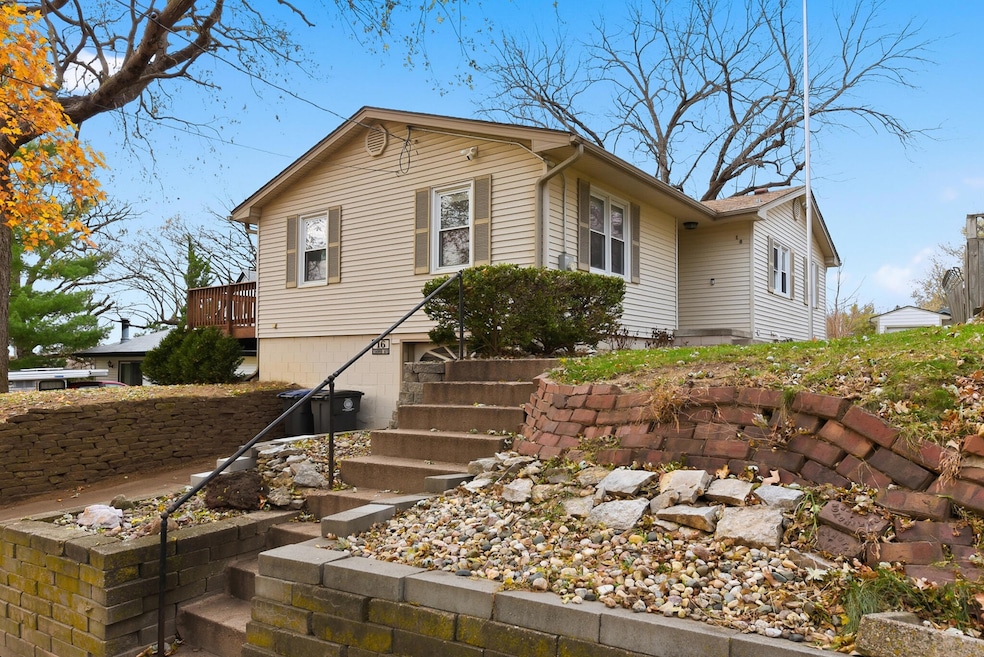 16 Cooper Ave, Council Bluffs, IA 51503 - photo 1
