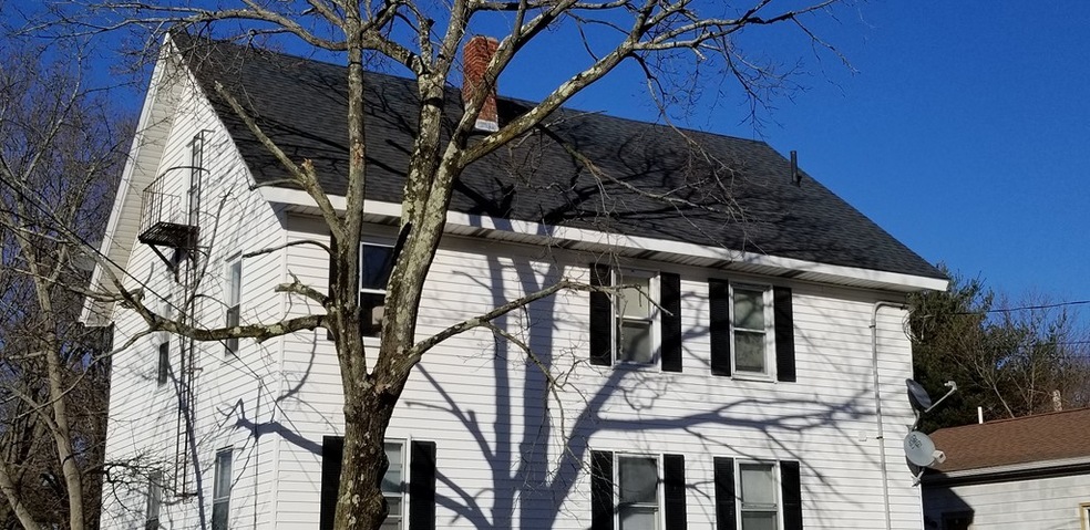 63 W Carpenter St, Attleboro, MA 02703 - photo 1