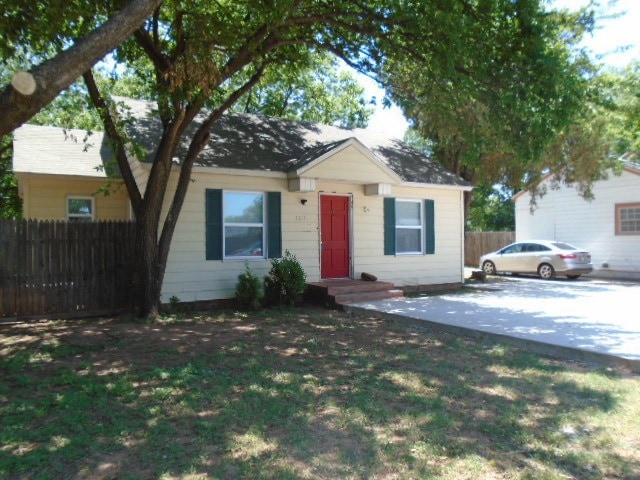 3217 S 11th St, Abilene, TX 79605 - photo 1