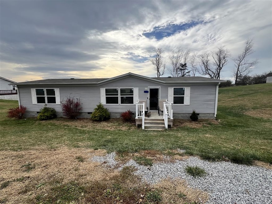 253 Carterville Heights Rd, Wytheville, VA 24382 - photo 1