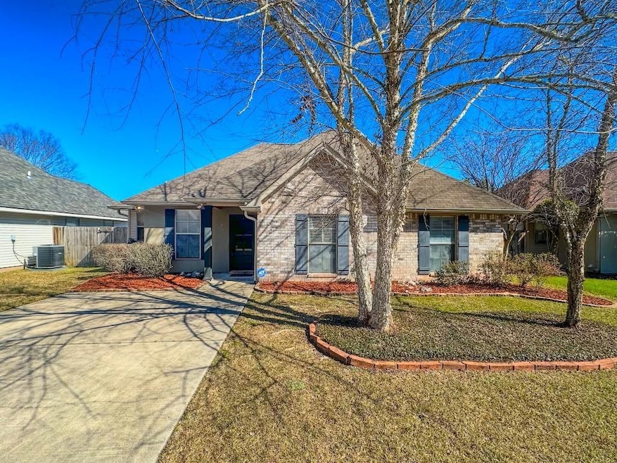 70052 2nd St, Covington, LA 70433 - photo 1