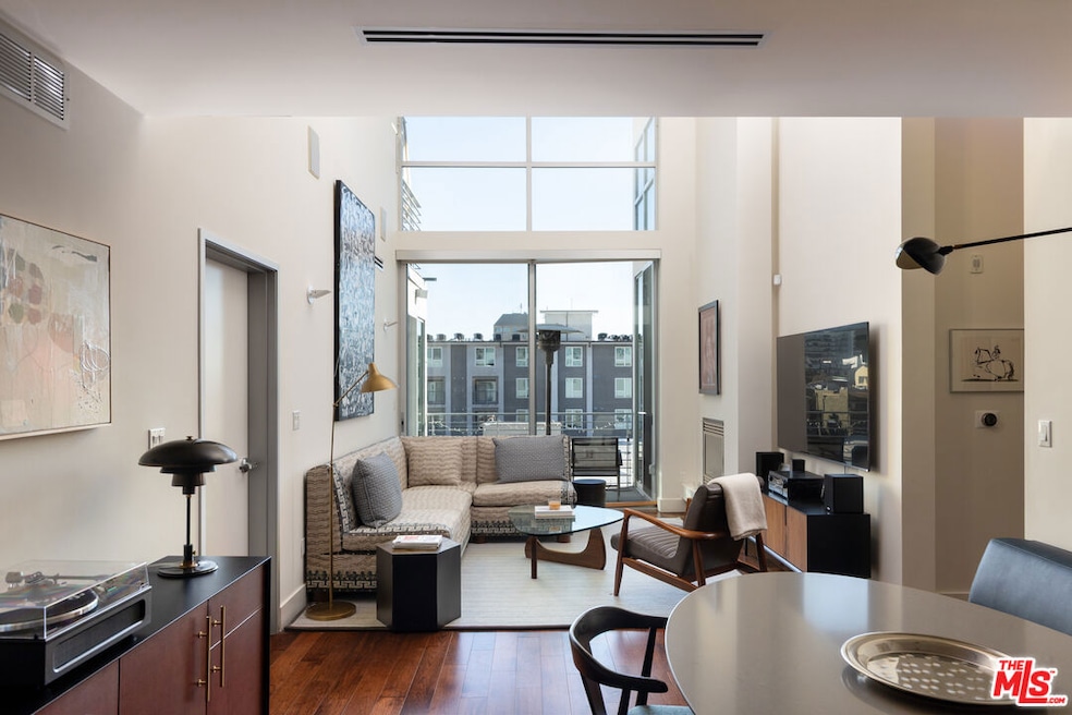 6735 Yucca St unit 508, Los Angeles, CA 90028 - photo 1