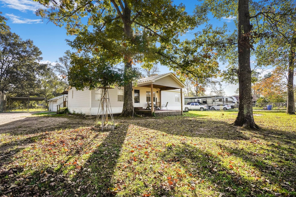 More pics of the front
21424 Ruth Drive