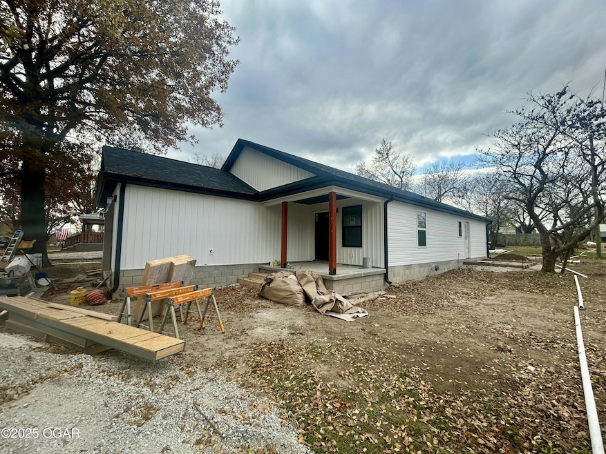 112 Orchard St, Alba, MO 64830 - photo 1