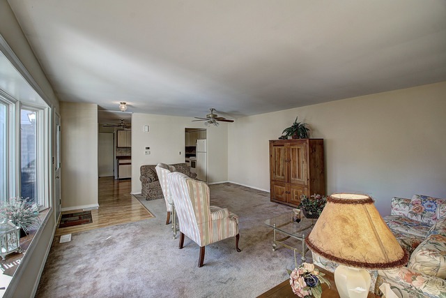 1 Hampton on Auburn, Rolling Meadows, IL 60008 - photo 1