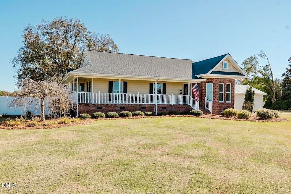 1676 Smithfield Hwy, Newton Grove, NC 28366 - photo 1