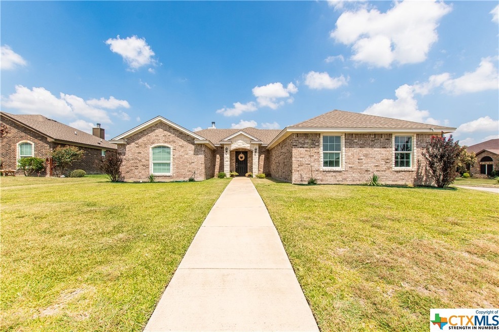 510 Kayla St, Troy, TX 76579 - photo 1