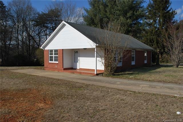 1210 Mclaughlin St, Statesville, NC 28677 - photo 1