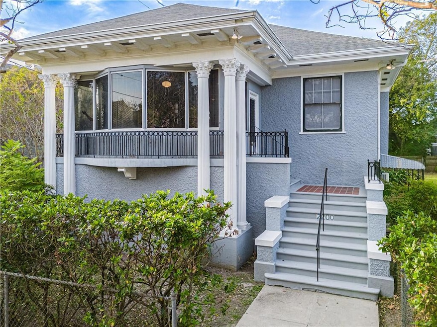 2200 Broadway St, New Orleans, LA 70118 - photo 1