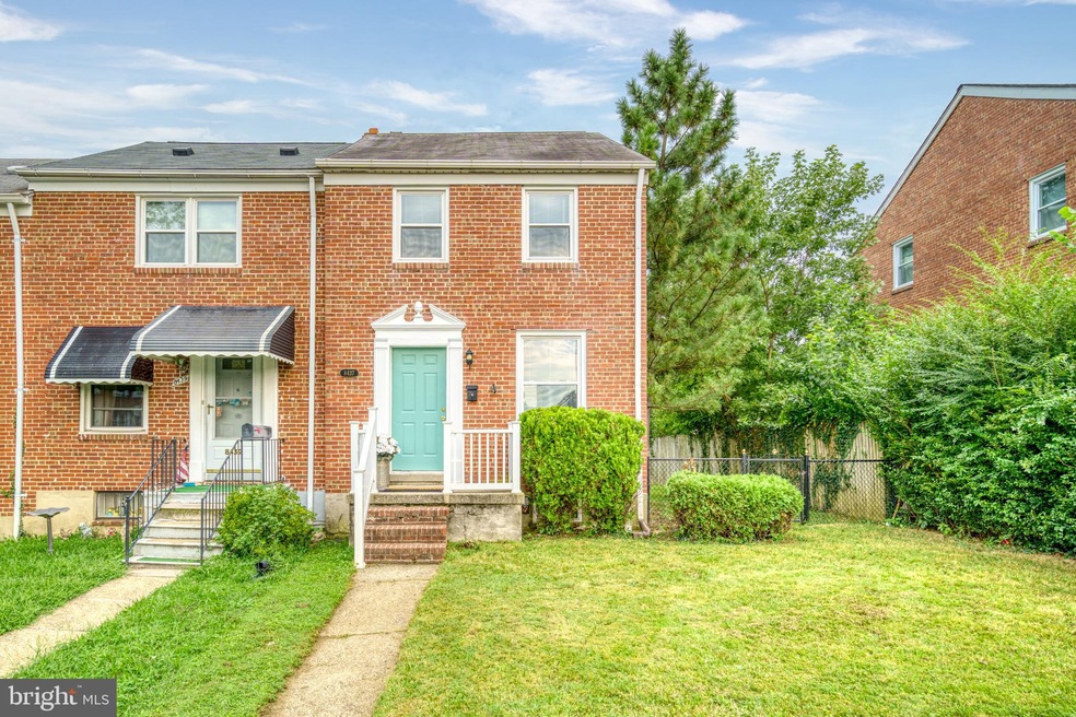 8437 Water Oak Rd, Parkville, MD 21234 - photo 1