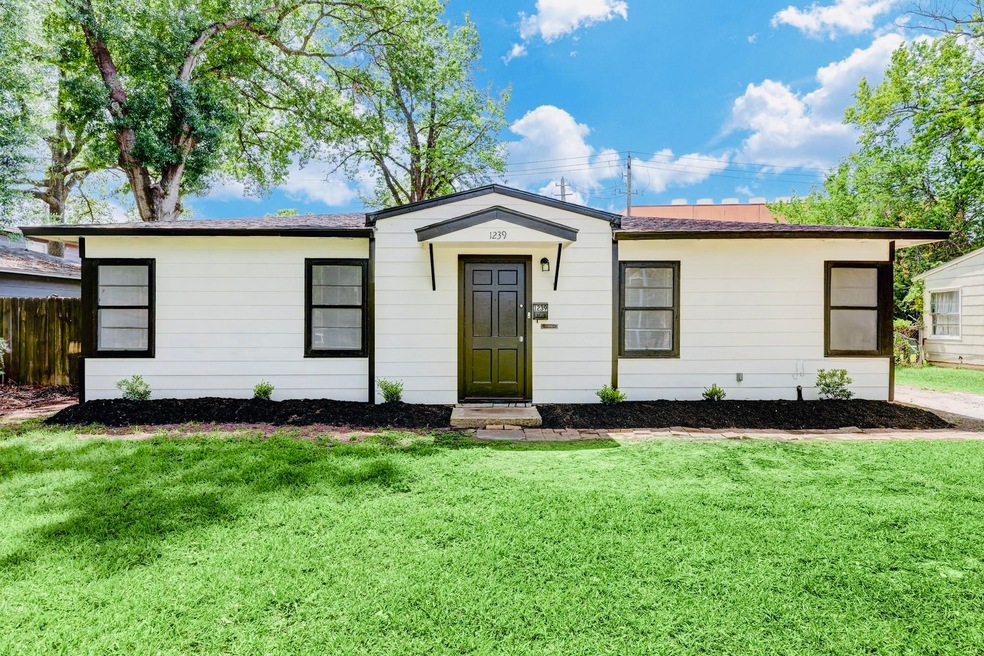 1239 Overhill St, Houston, TX 77018 - photo 1