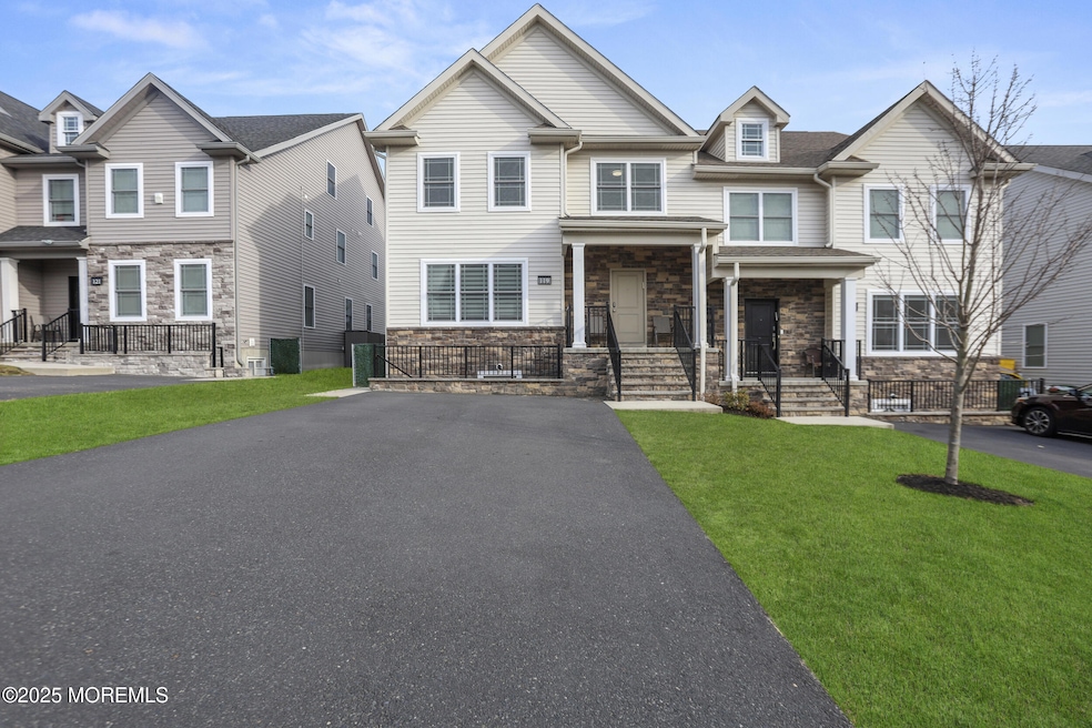 119 N Zinfandel Rd, Lakewood, NJ 08701 - photo 1