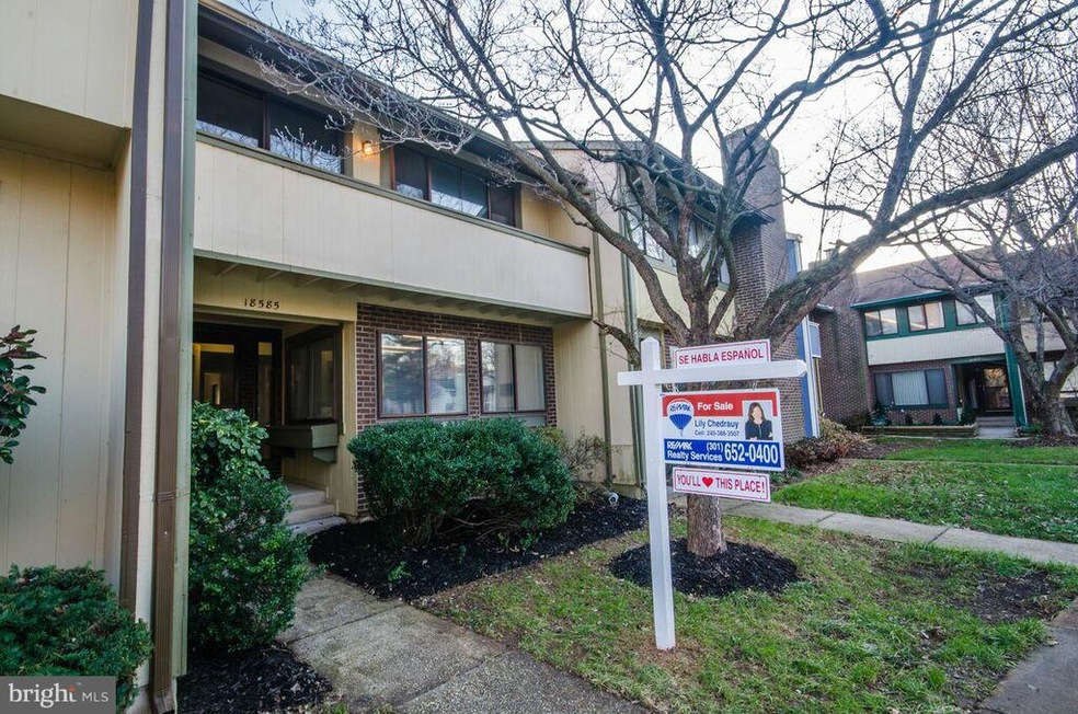 18585 Split Rock Ln, Germantown, MD 20874 - photo 1