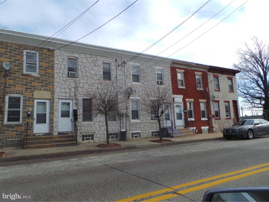 914 Mount Ephraim Ave, Camden, NJ 08103 - photo 1