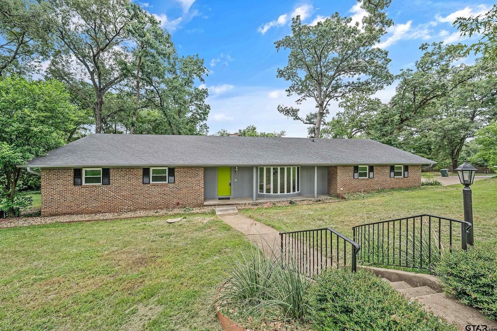 For Sale $365,000 • Co-Listing Agent