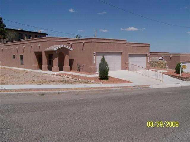 2405 Morehead Ave unit B, El Paso, TX 79930 - photo 1