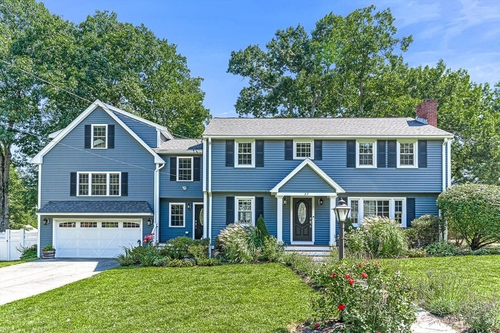 37 Gregory Rd, Wakefield, MA 01880 - photo 1