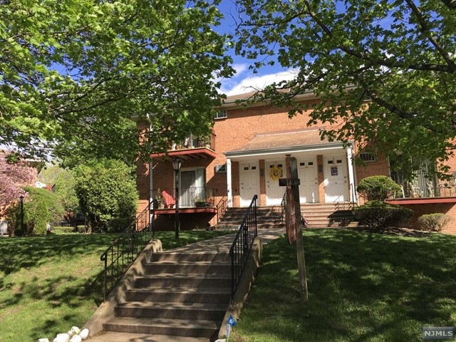 110 Midland Ave unit 14A, Midland Park, NJ 07432 - photo 1