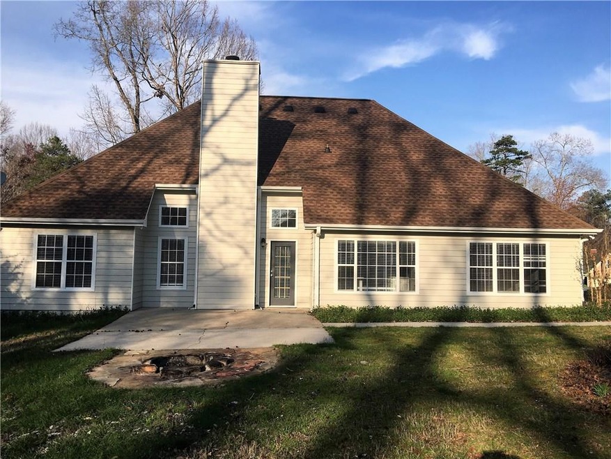 2090 Oakpointe Ct, Buford, GA 30519 - photo 1