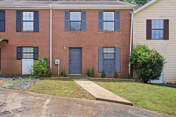 6003 Pat Mell Place SE, Smyrna, GA 30080 - photo 1