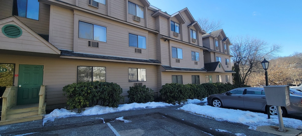 97 Richards Ave unit G2, Norwalk, CT 06854 - photo 1