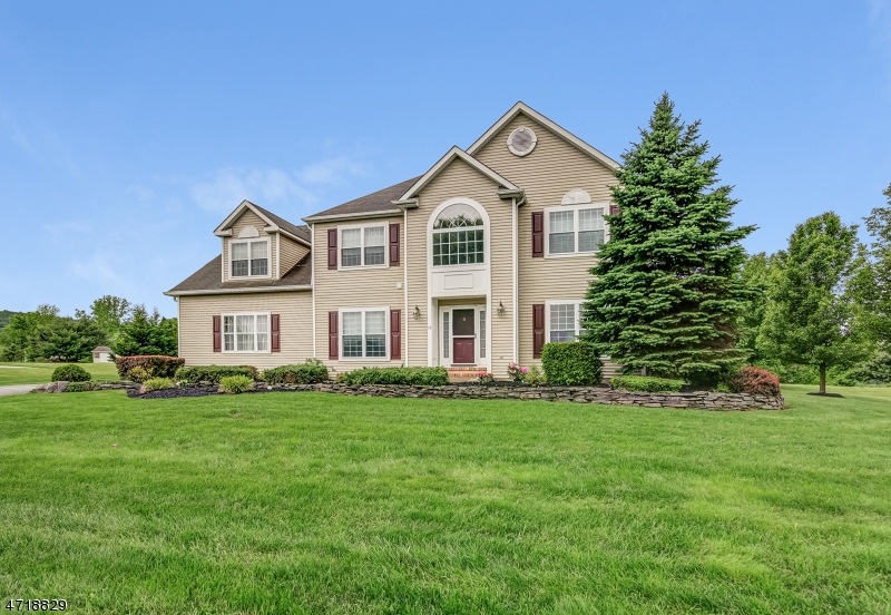 18 Benjamin Dr, Washington, NJ 07882 - photo 1