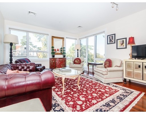 533 Cambridge St unit 306, Allston, MA 02134 - photo 1