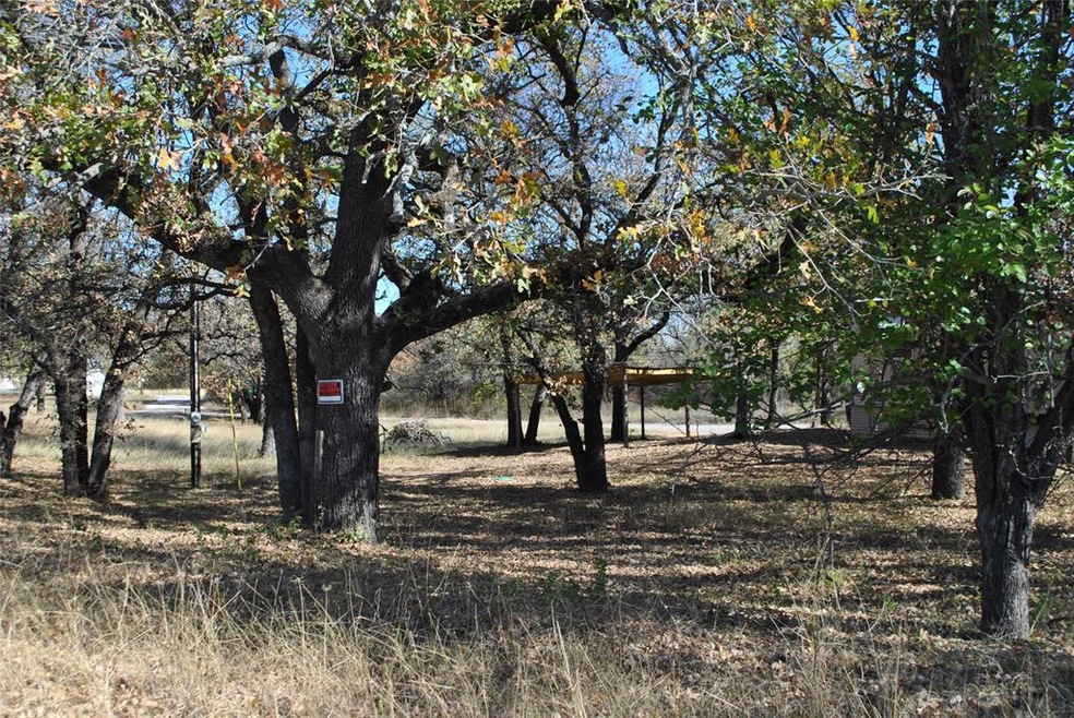 240 Circle Dr, Comanche, TX 76442 - photo 1