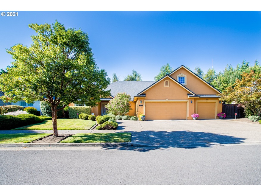 3375 Antigua Dr, Eugene, OR 97408 - photo 1