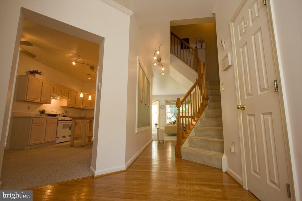 7304 Shady Glen Dr, Columbia, MD 21046 - photo 1