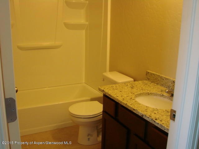 2122 bath 1
