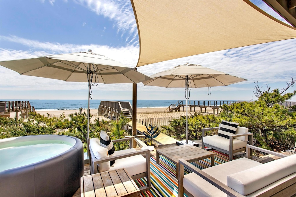 For Sale $2,195,000 • Co-Listing Agent