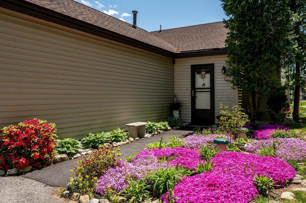 1 Dustin Homestead unit 1, Rochester, NH 03867 - photo 1