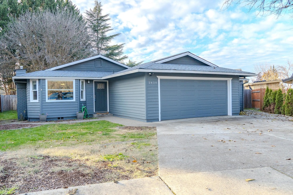 2420 Somerset Front